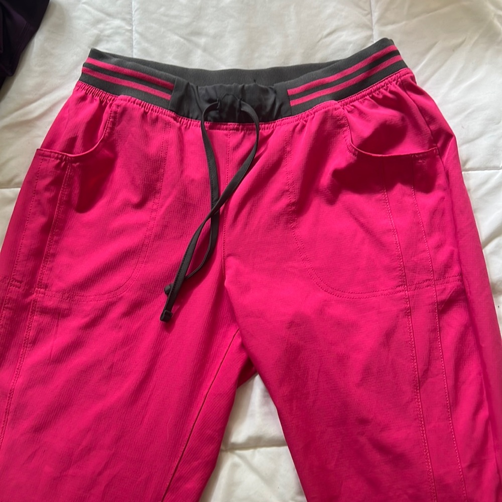 Scrub pants (joggers)